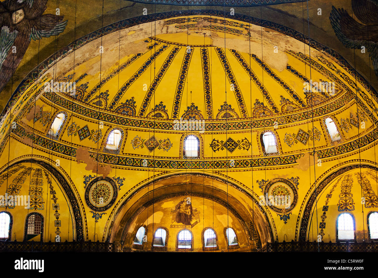 Hagia Sophia tempio bizantino, a cupola interno ornato dettagli architettonici ad Istanbul in Turchia Foto Stock