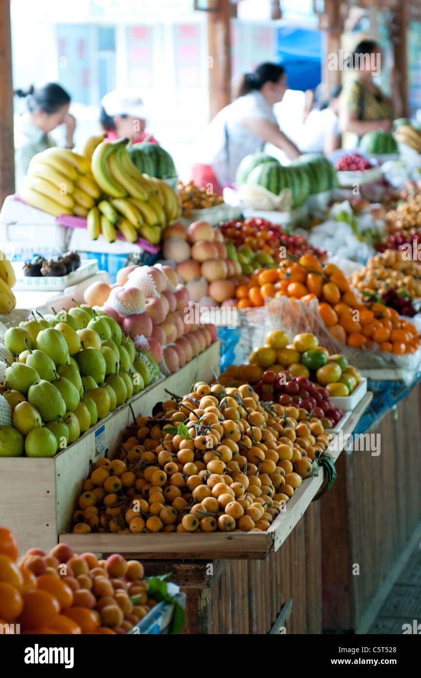 Mercato della frutta in Zhangjiajie Foto Stock