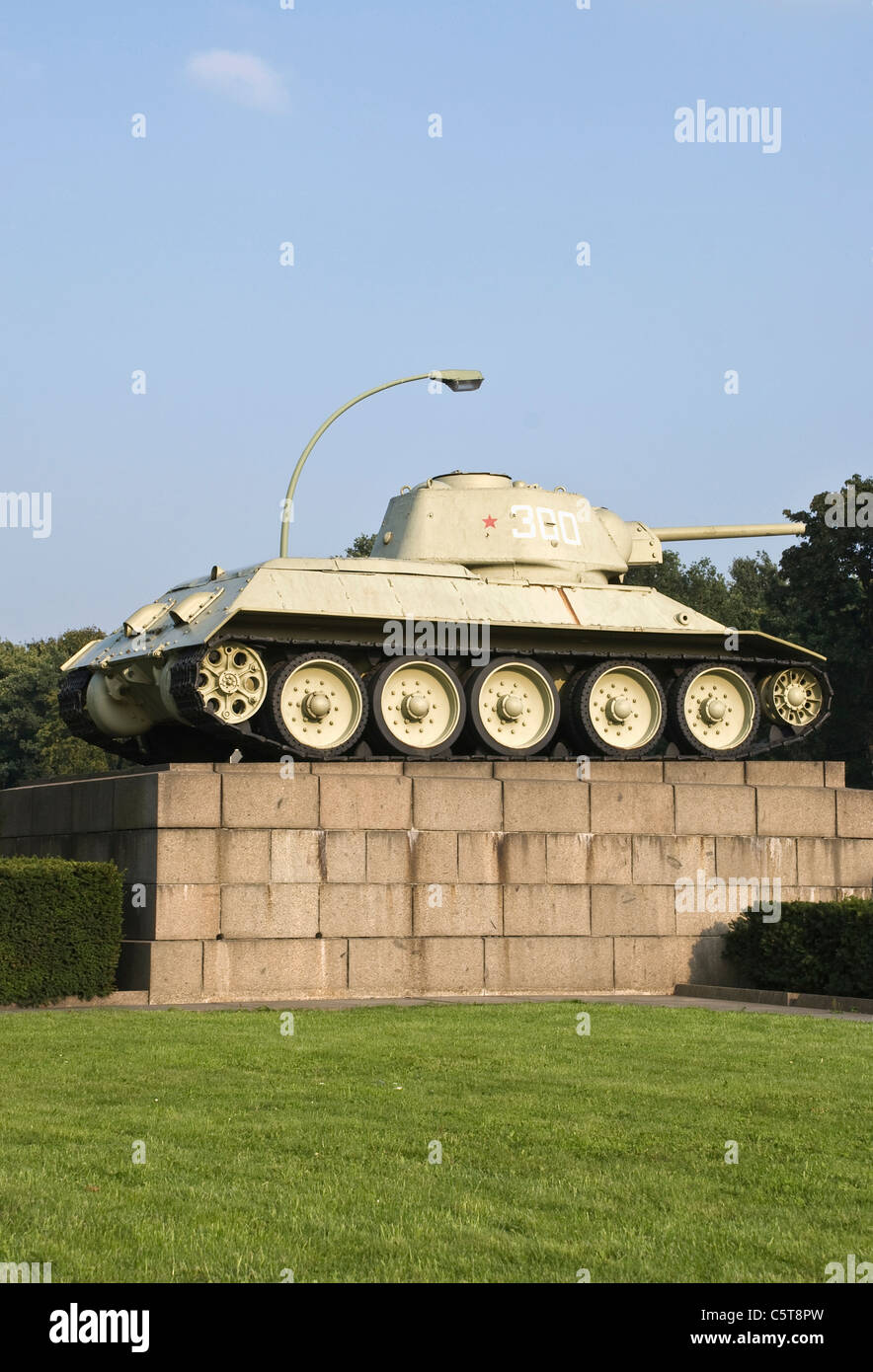 Germania, Berlino, guerra sovietica Memorial, serbatoio Foto Stock