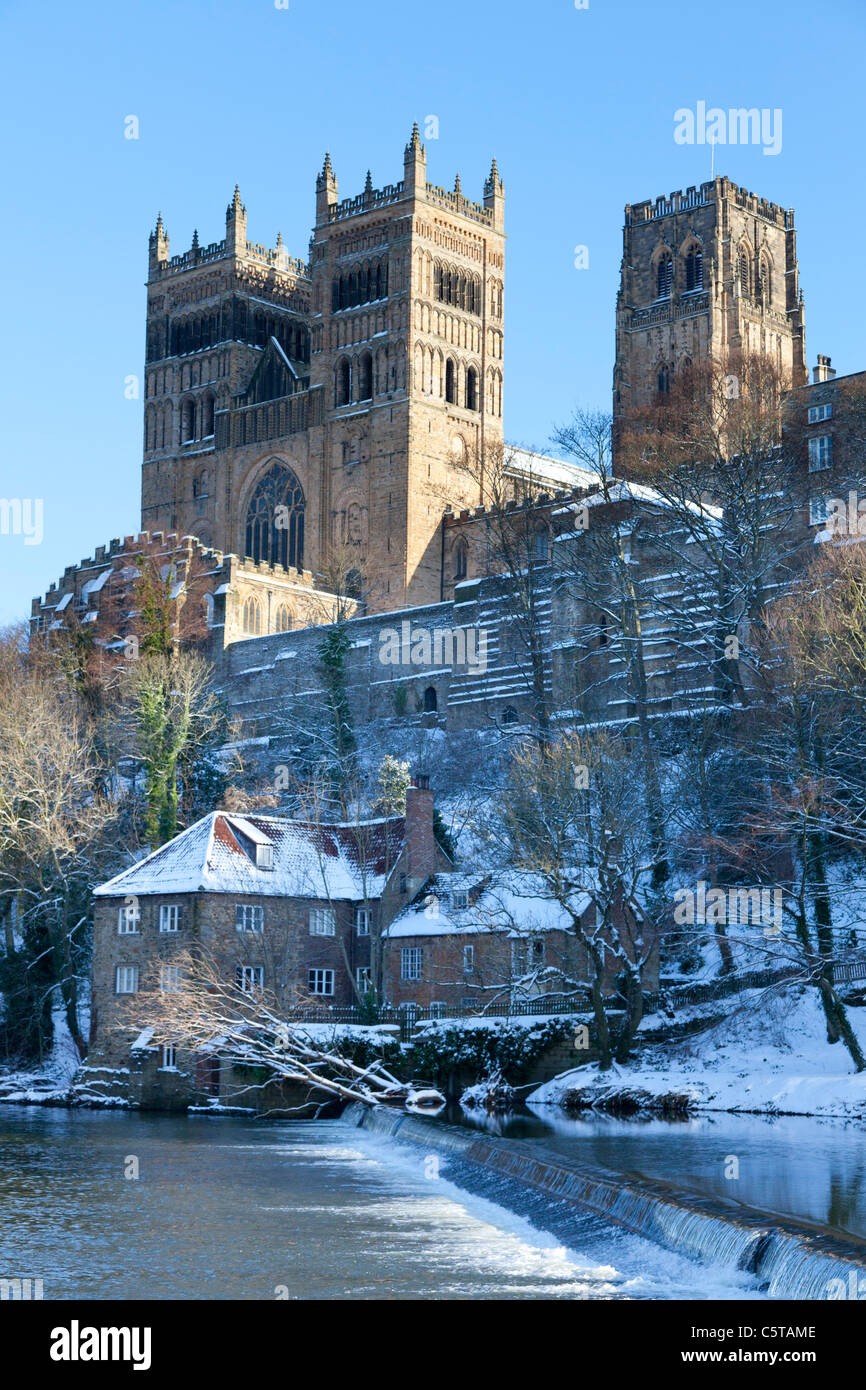 La Cattedrale di Durham in inverno la neve England Regno Unito Foto Stock