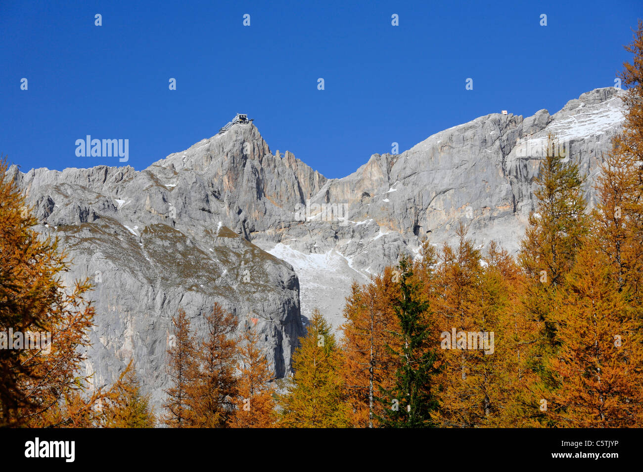 L'Austria, la Stiria, la vista di hunerkogel e monti Dachstein Foto Stock