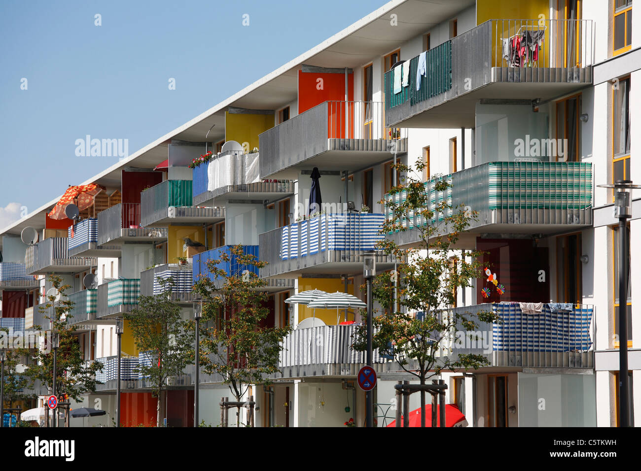 In Germania, in Baviera, Monaco Riem, vista degli edifici moderni Foto Stock