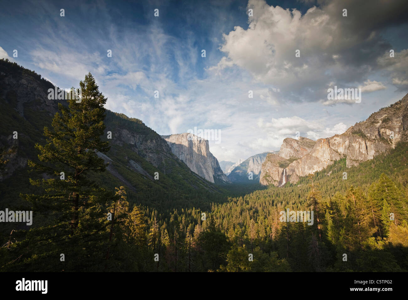 Stati Uniti d'America, in California, del Parco Nazionale Yosemite, Tunnel punto di vista Foto Stock