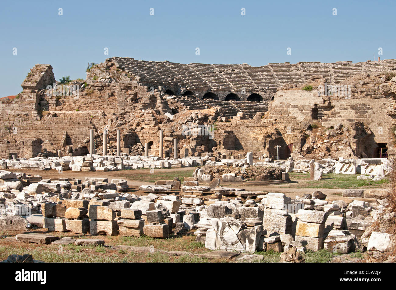 Side Turchia Agora anfiteatro antico teatro Greco Romano Foto Stock