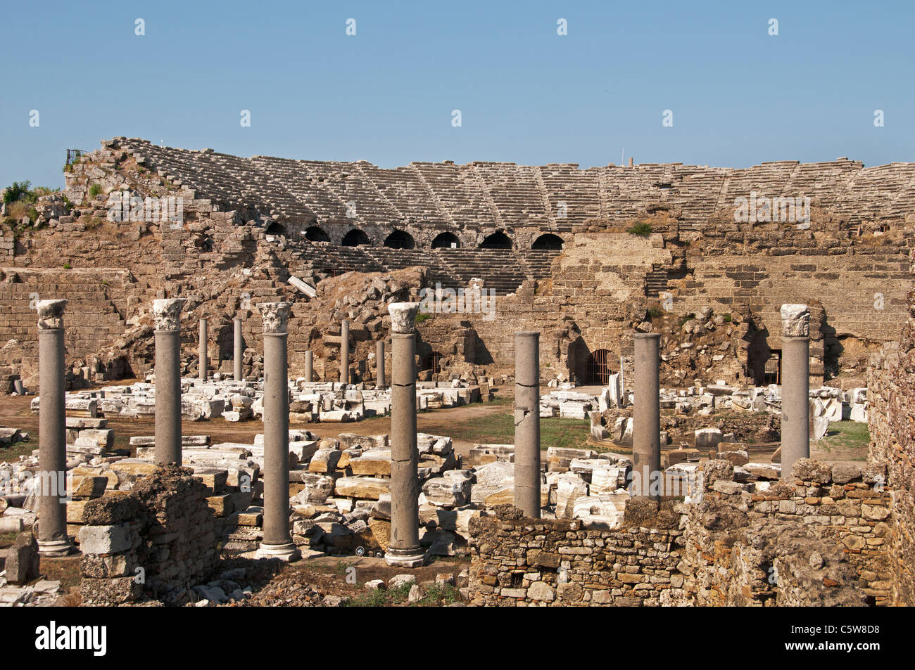Side Turchia Agora anfiteatro antico teatro Greco Romano Foto Stock