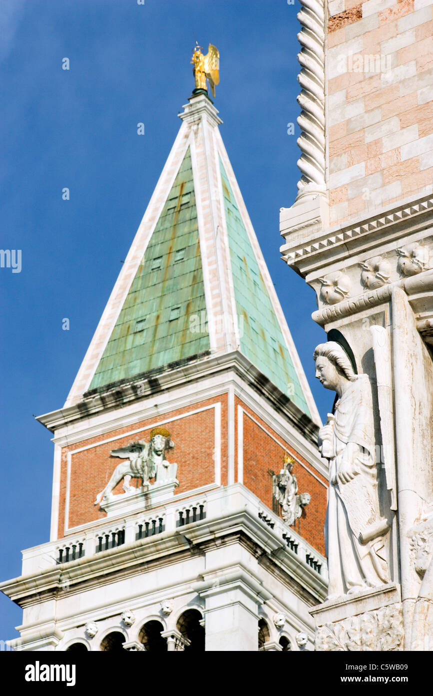 L'Italia, Venezia, Piazza San Marco, il Campanile di San Marco, Palazzo Ducale Foto Stock