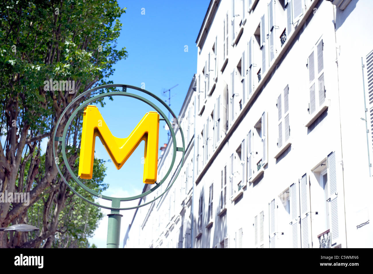 M segno alla metropolitana di Parigi Foto Stock