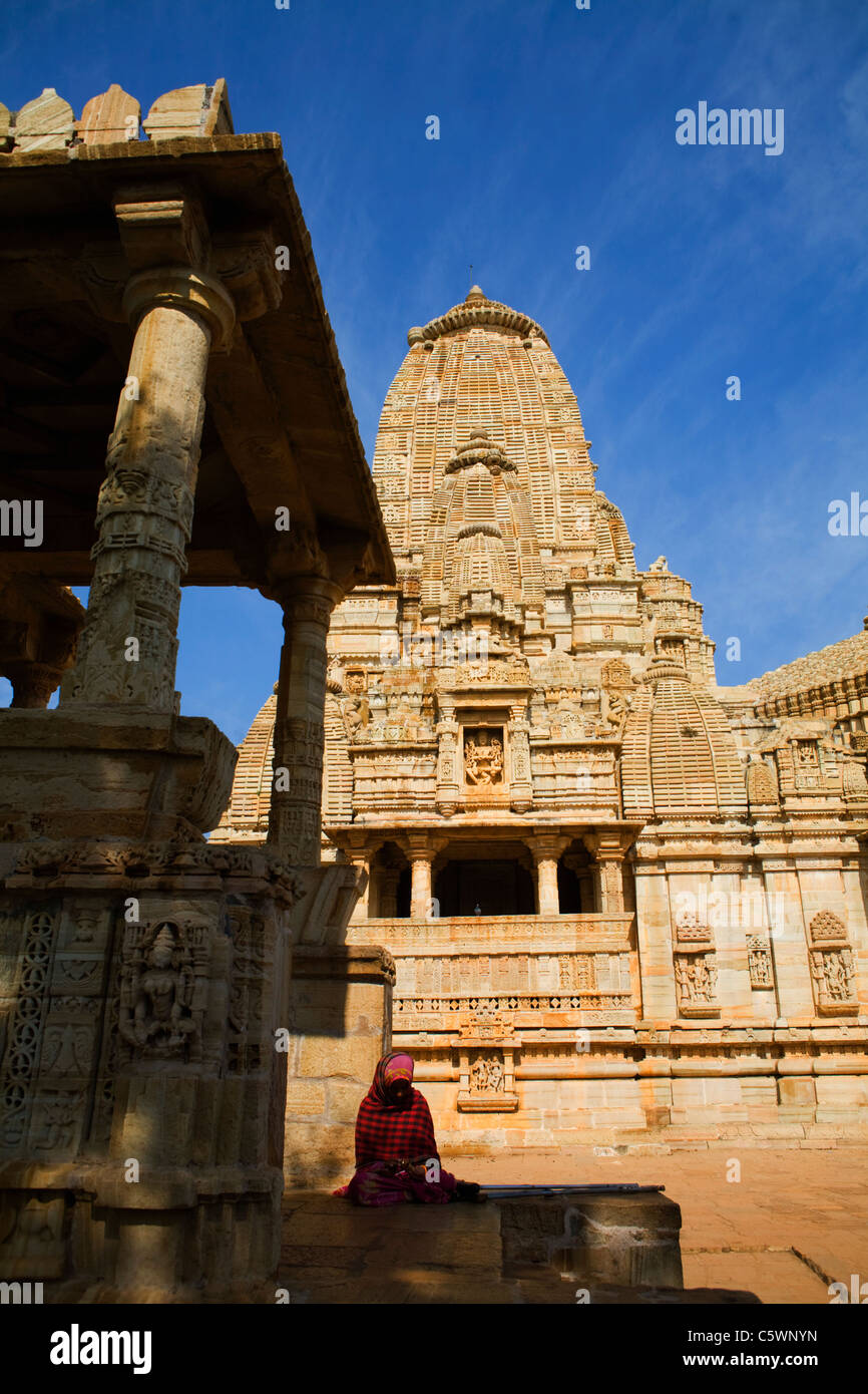 Kumbhaswamin tempio Jain, Chittorgarh Fort, Rajasthan, India Foto Stock