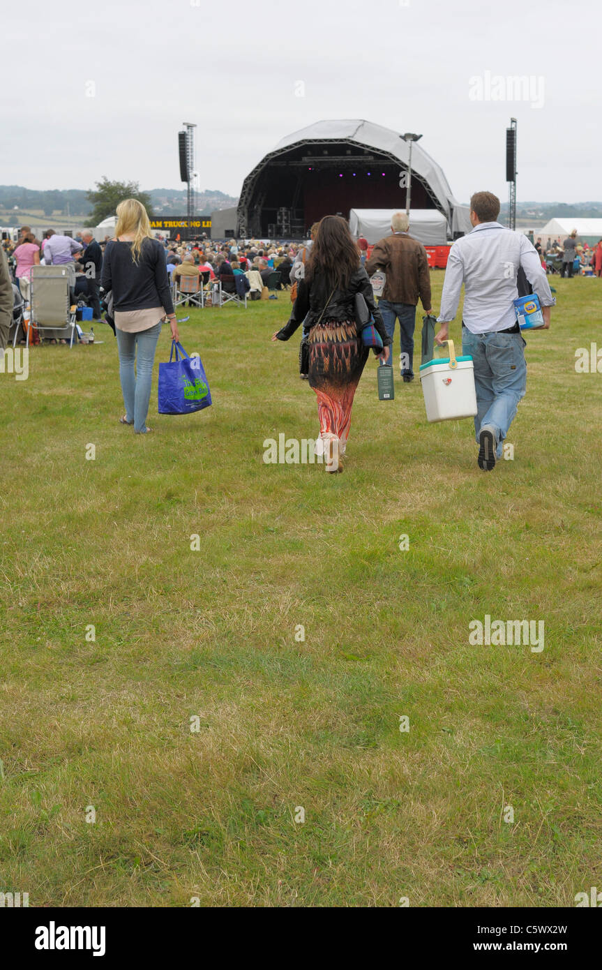 Jools Holland e la sua Rhythm & Blues Orchestra in concerto al Castello di Powderham Devon 30 Luglio 2011 Foto Stock