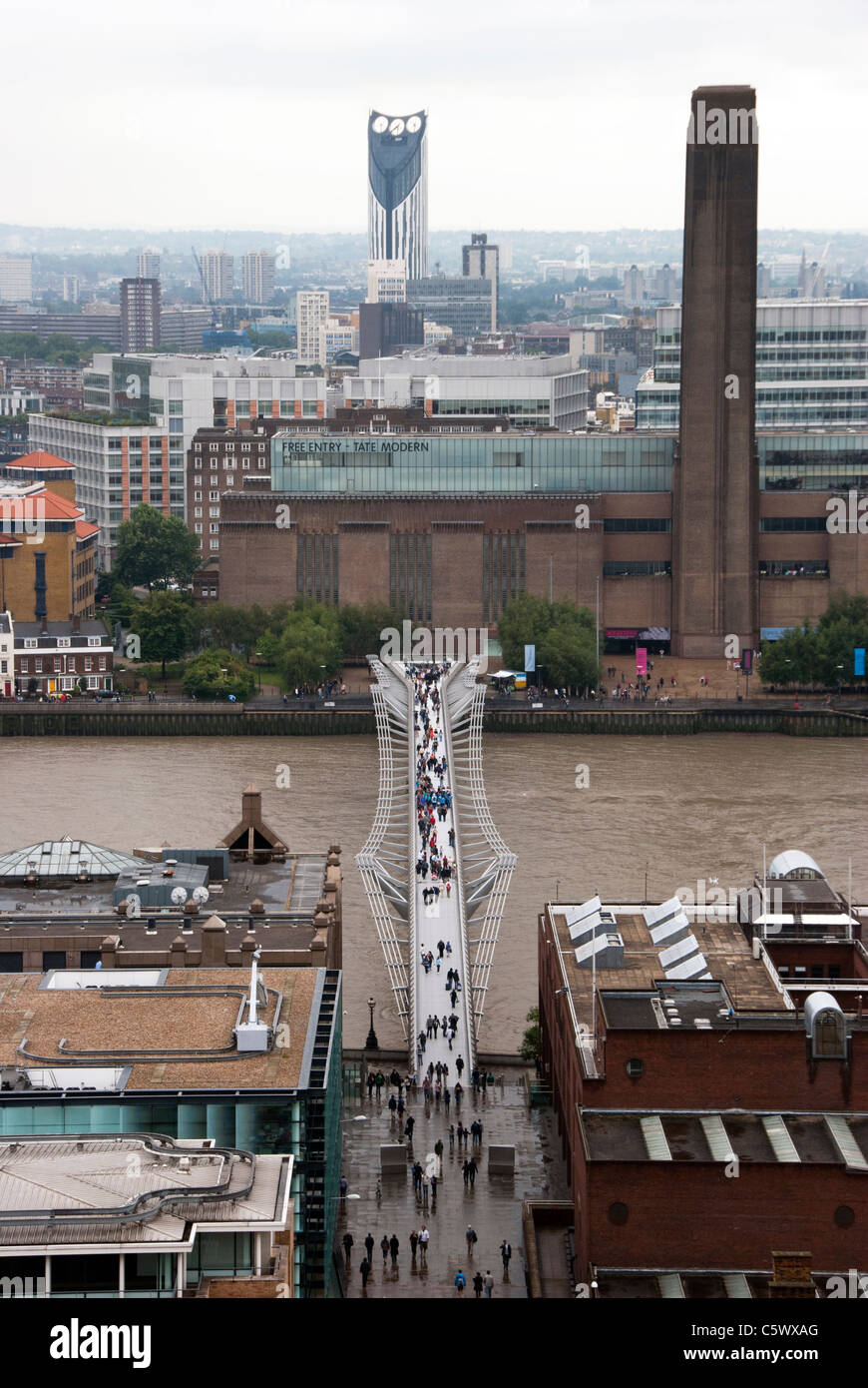 Millennium Bridge e il Tate Modern Museum Foto Stock