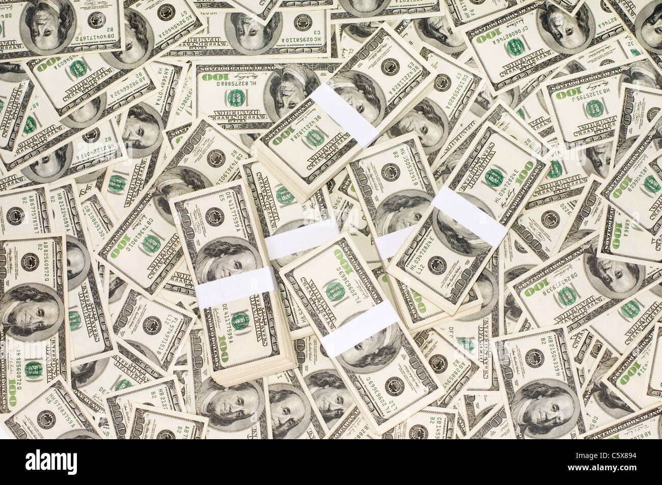 Pila di banconote da 100 dollari Foto Stock