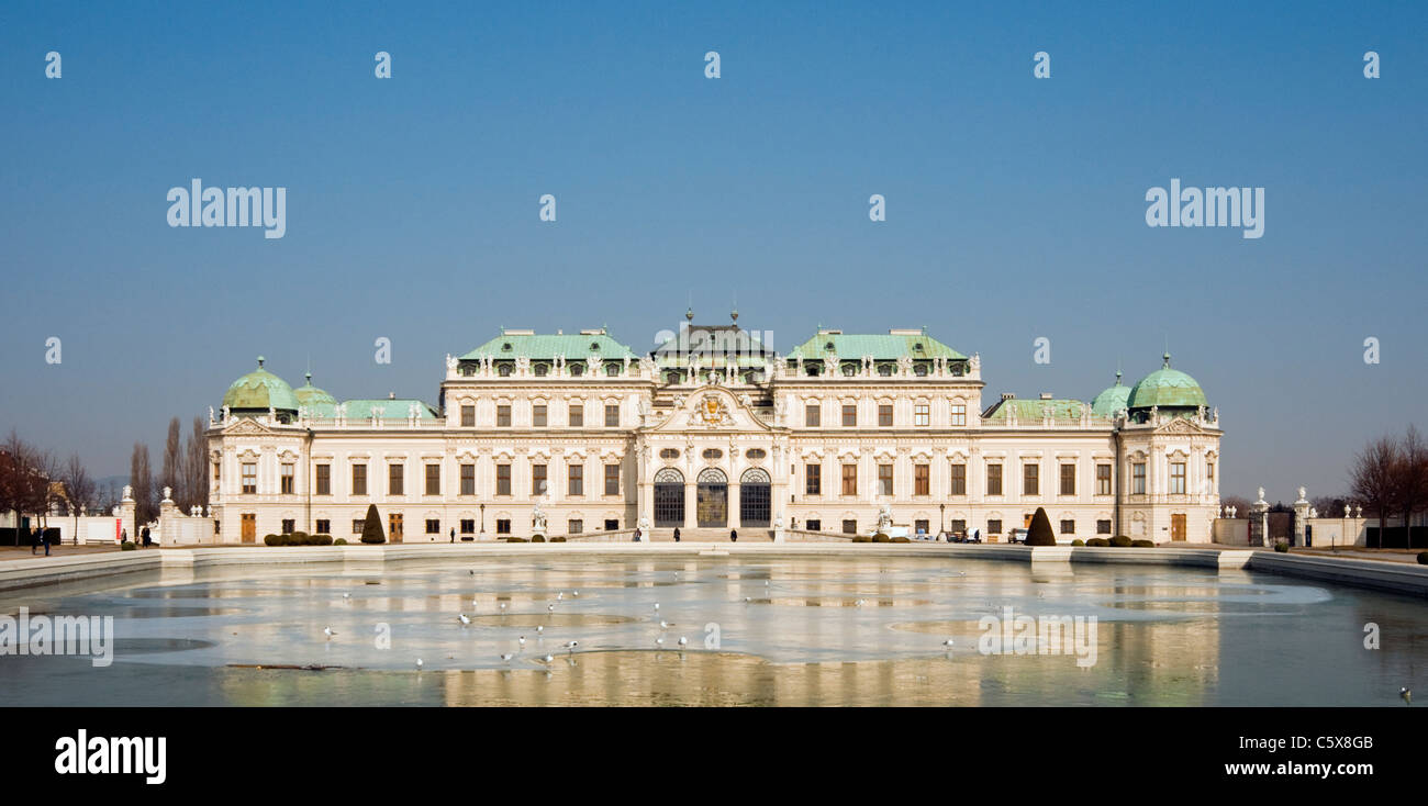 (Superiore) Oberes Belvedere Palace Museum con piscina, Vienna (Vienna), Austria Foto Stock
