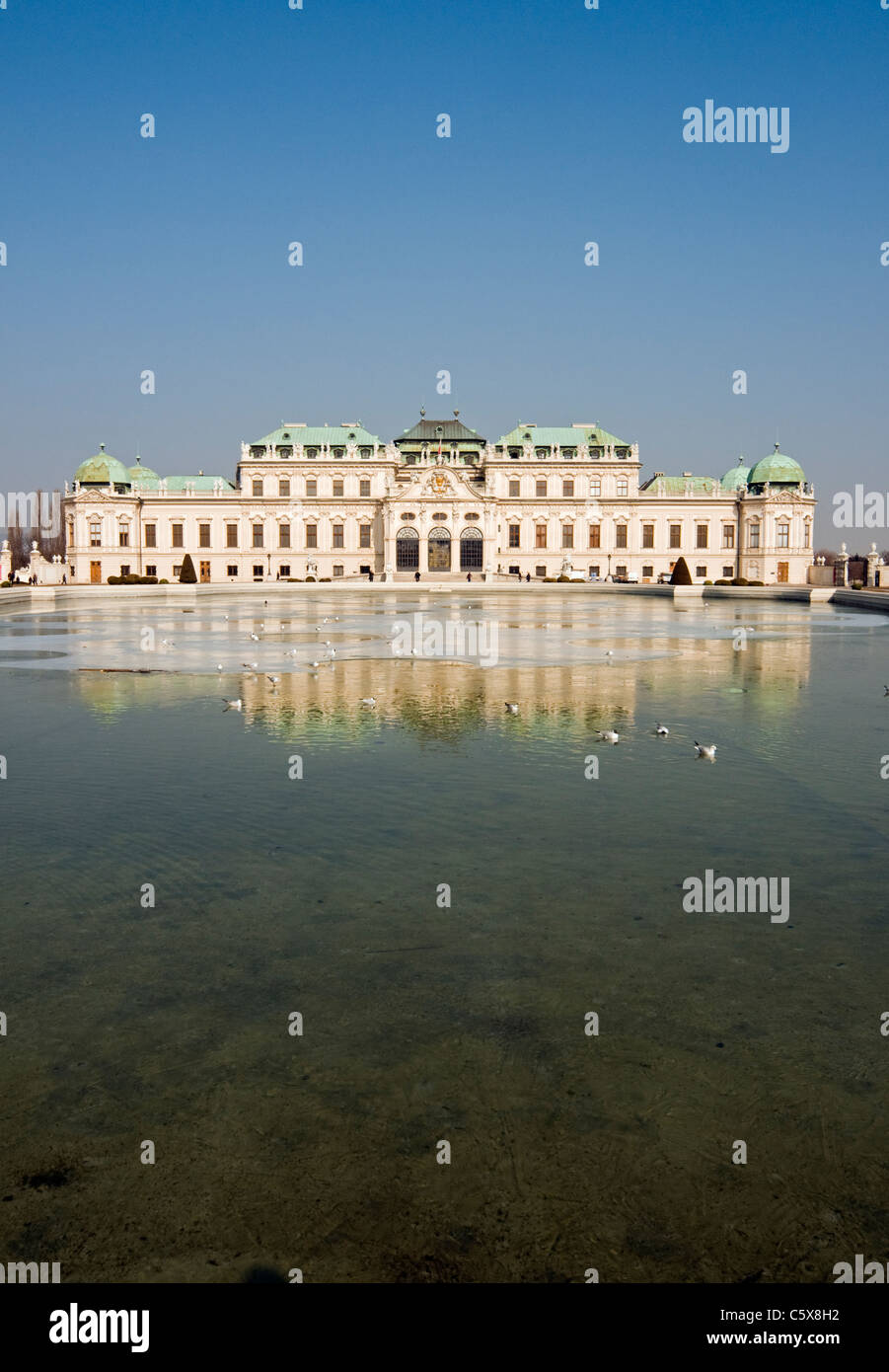 (Superiore) Oberes Belvedere Palace Museum con laghetto, Vienna (Vienna), Austria Foto Stock