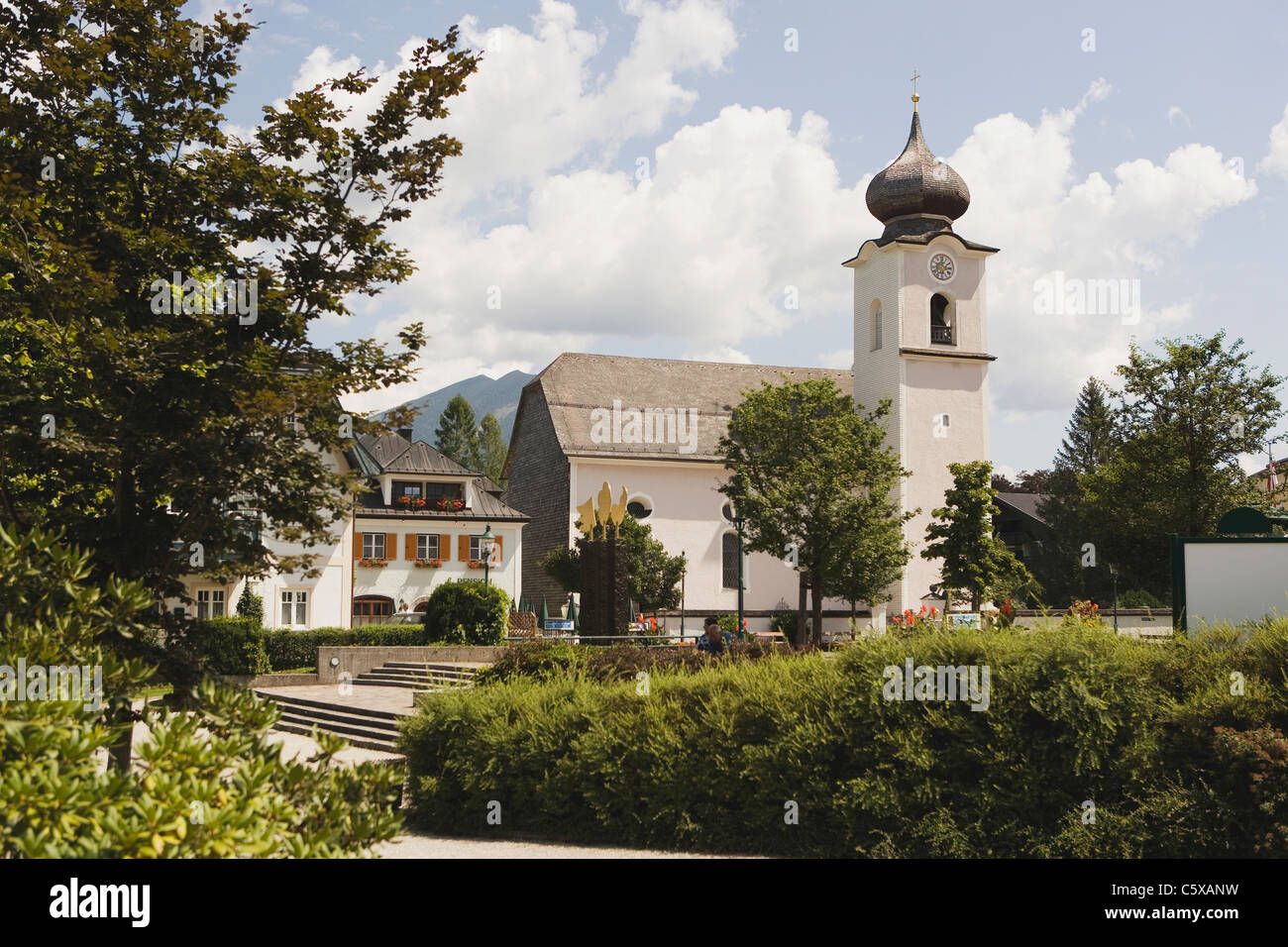 Austria, Salzkammergut, Strobl, San Sigismondo Chiesa Parrocchiale Foto Stock