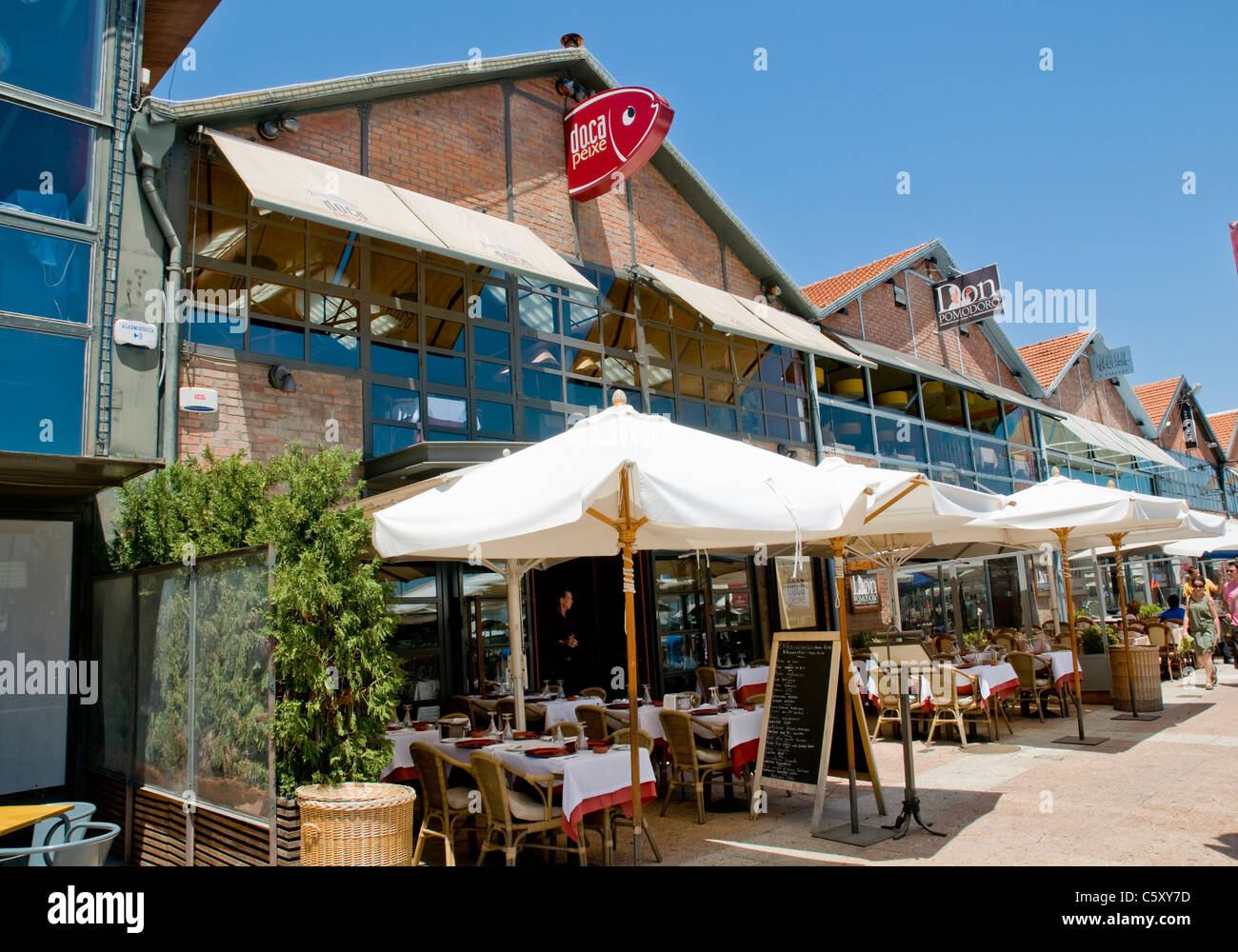 Alcântara Café - International restaurant in Lisbon, Lisboa