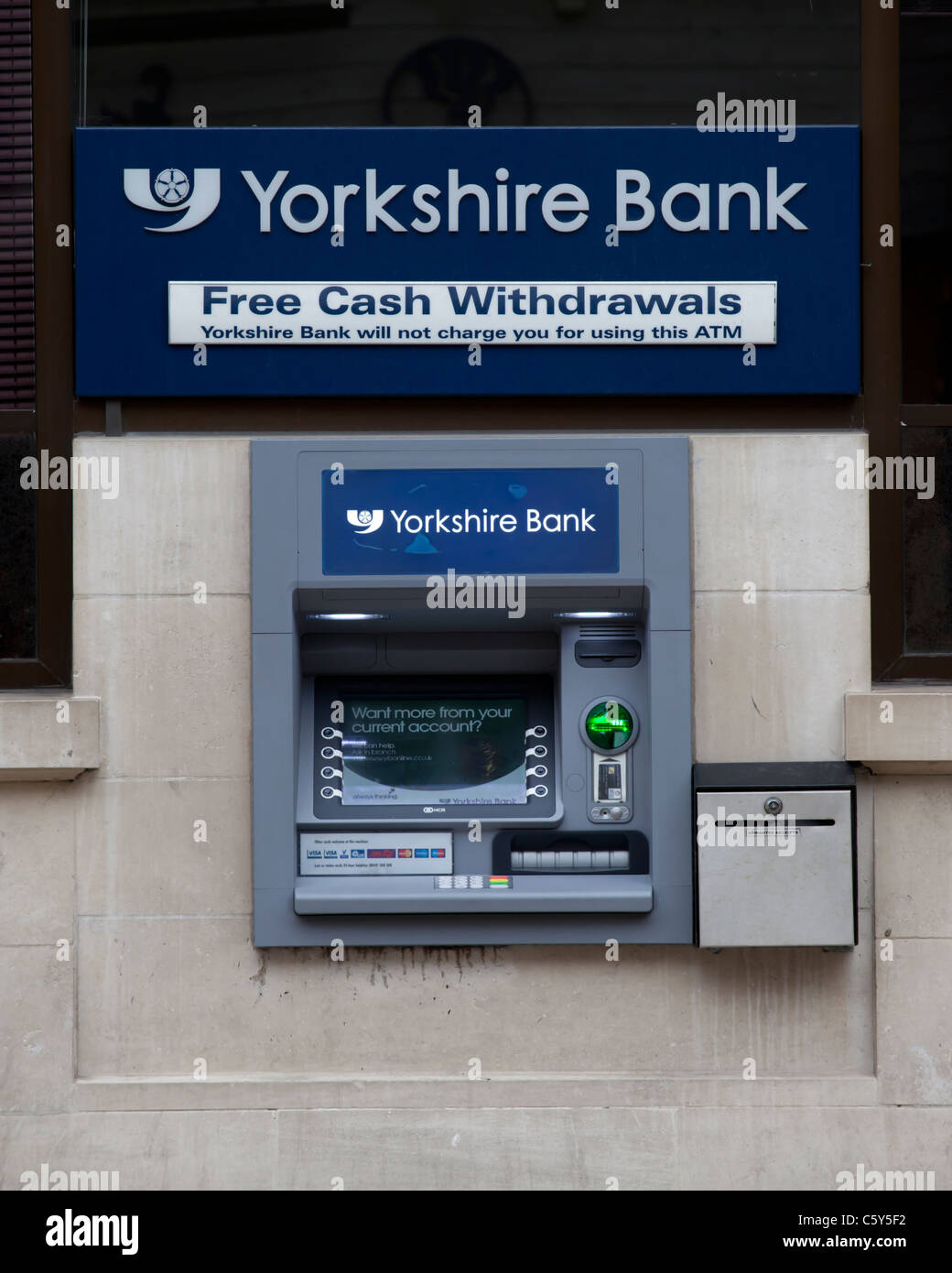 Banca dello Yorkshire Automatic Teller Machine Foto Stock