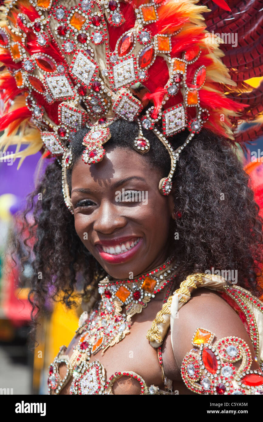 Hackney un carnevale 2011 - minuti prima che il caso è stato a causa di kick off è stato annullato a causa del Tottenham sommosse Foto Stock