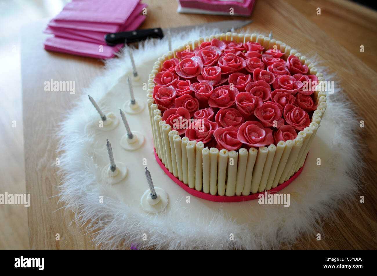 Rosa Di Pasta Di Zucchero Le Rose Decorare La Sommità Di Un