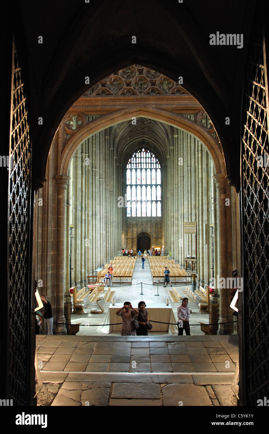 Vista della navata dal cudiero, Cattedrale di Canterbury, Canterbury, città di Canterbury, nel Kent, England, Regno Unito Foto Stock