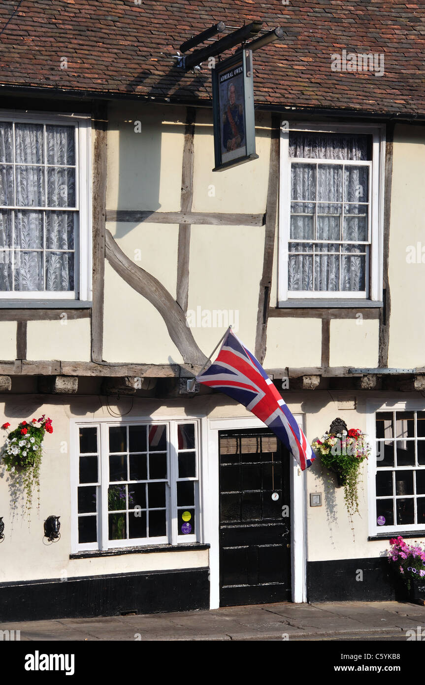 Xv secolo "l'Ammiraglio Owen' Pub, High Street, Sandwich, Kent, England, Regno Unito Foto Stock