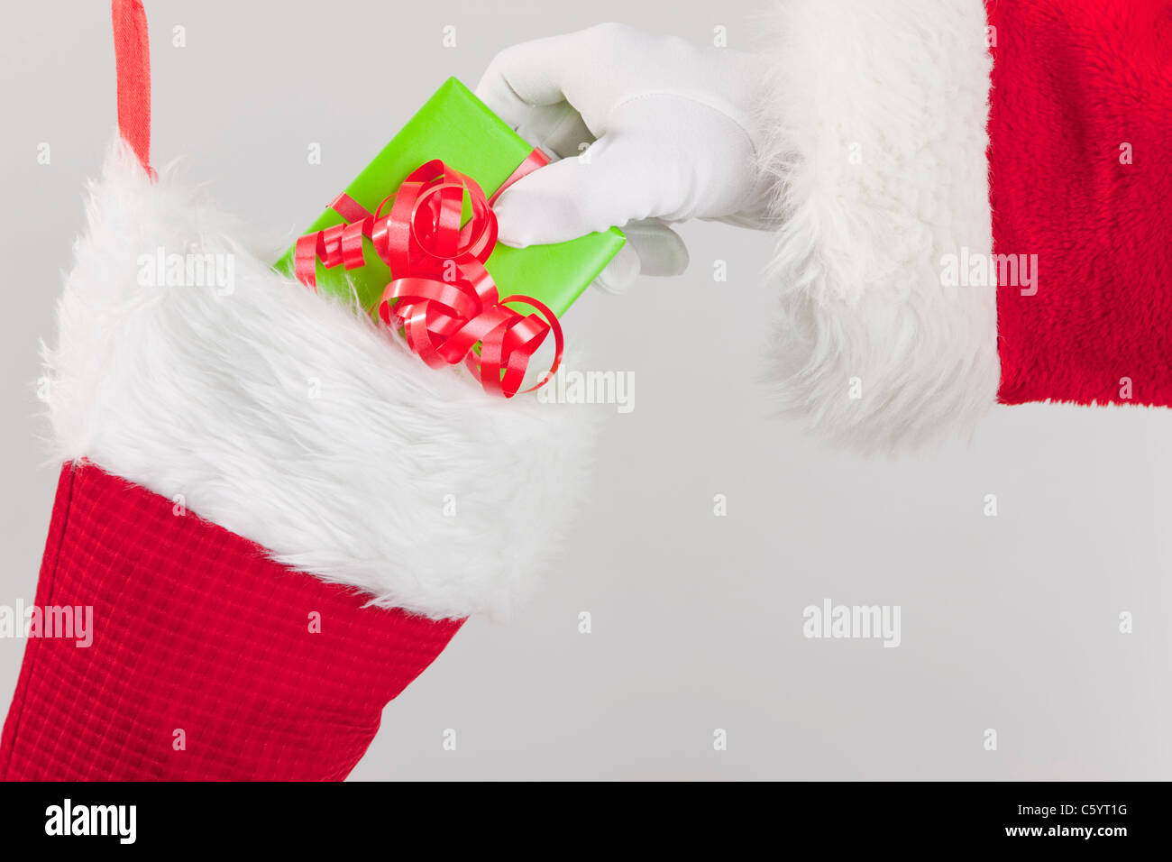 Clausola di Santa Messa dono nella calza di Natale Foto Stock