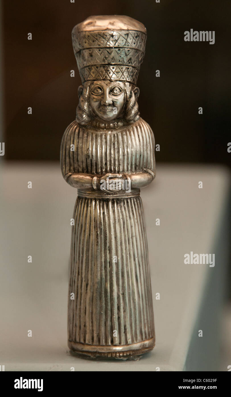 Statuetta di argento sacerdotessa Kybele VII secolo a.c. Elmali Bayindir Turchia Grecia greco Foto Stock