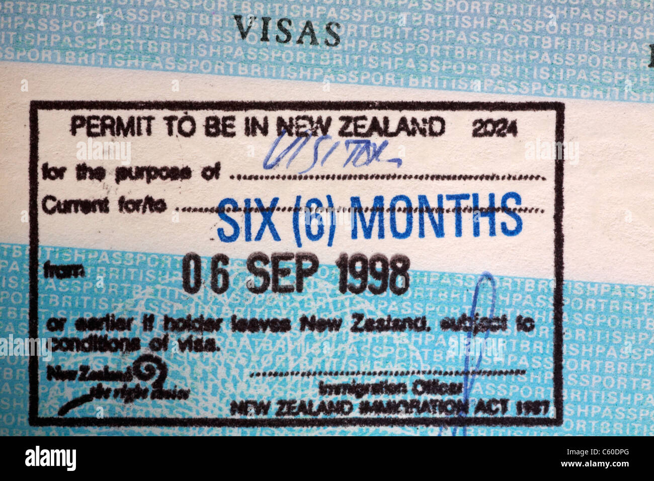 Nuova Zelanda visa timbro nel passaporto britannico Foto Stock