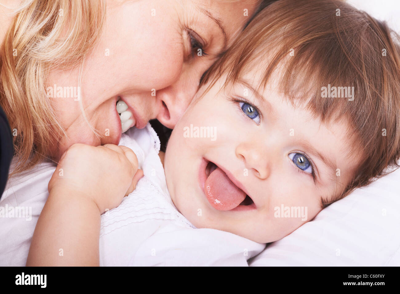 Madre e figlia giocando Foto Stock