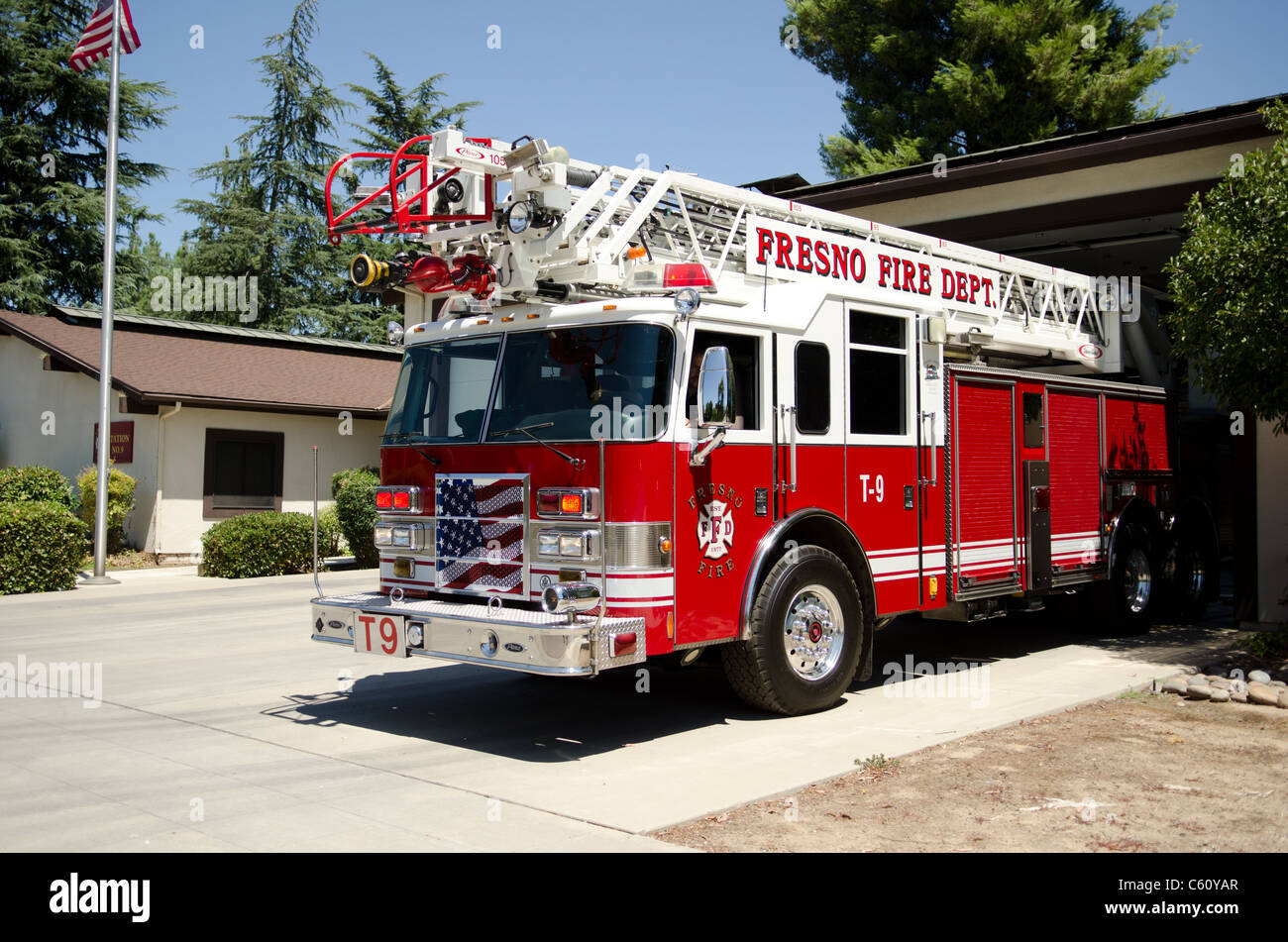 2003 Pierce scala a carrello, Fresno fire dept station 9 Foto Stock