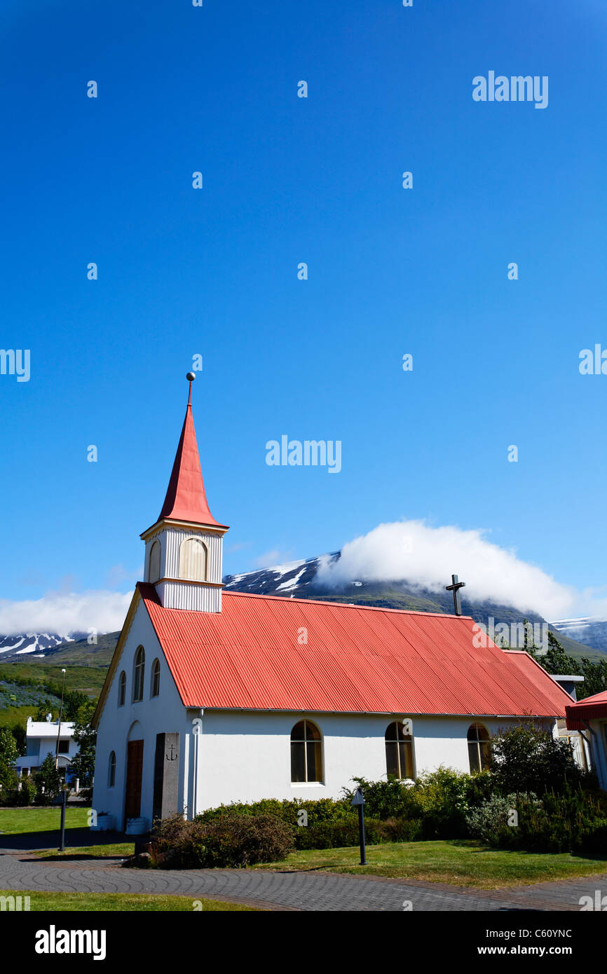 Villaggio Chiesa, Est Fjiords, Islanda Foto Stock