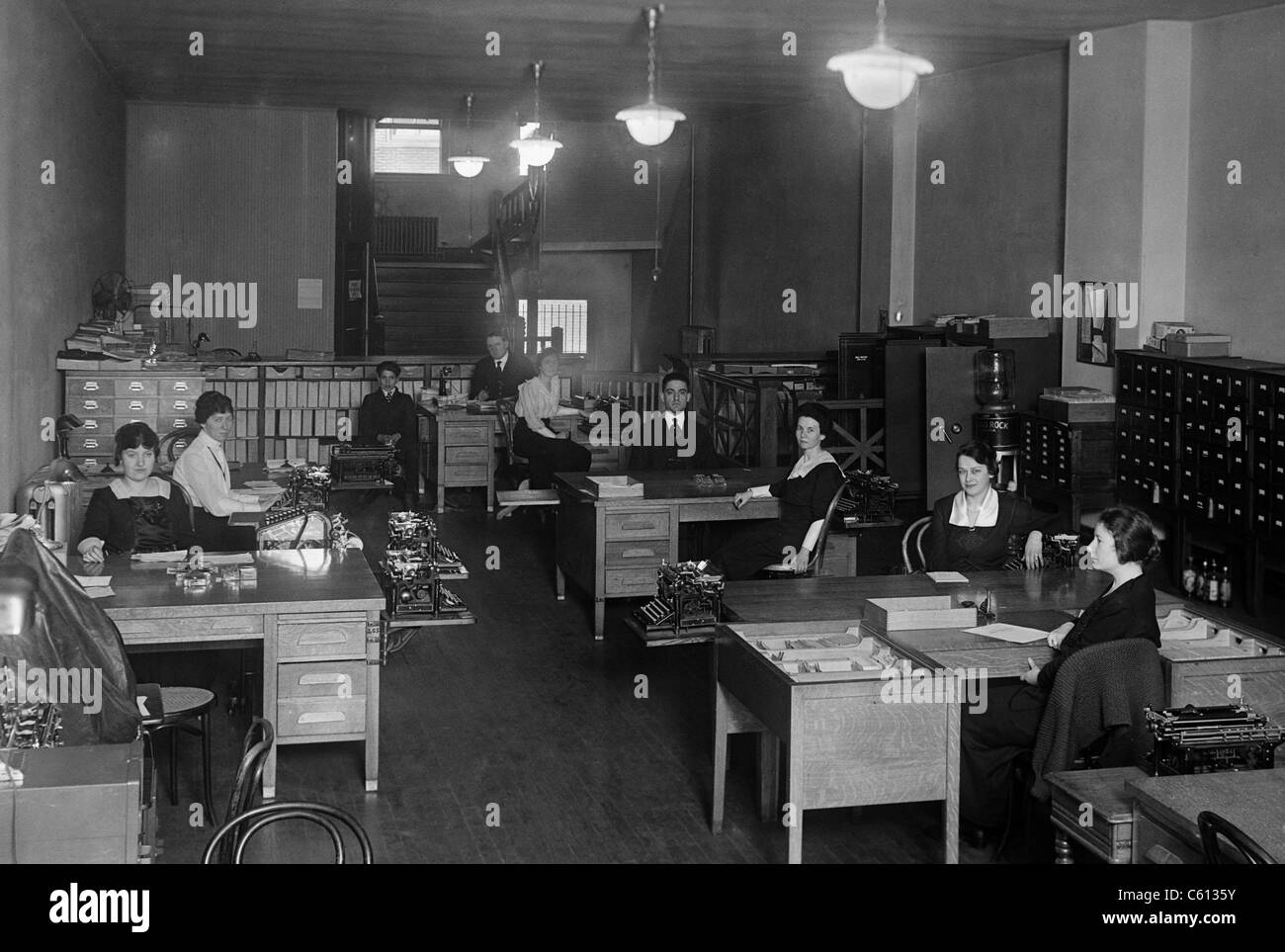 Ufficio della macchina da scrivere Underwood Company a Washington D.C., ca. 1910. Foto Stock