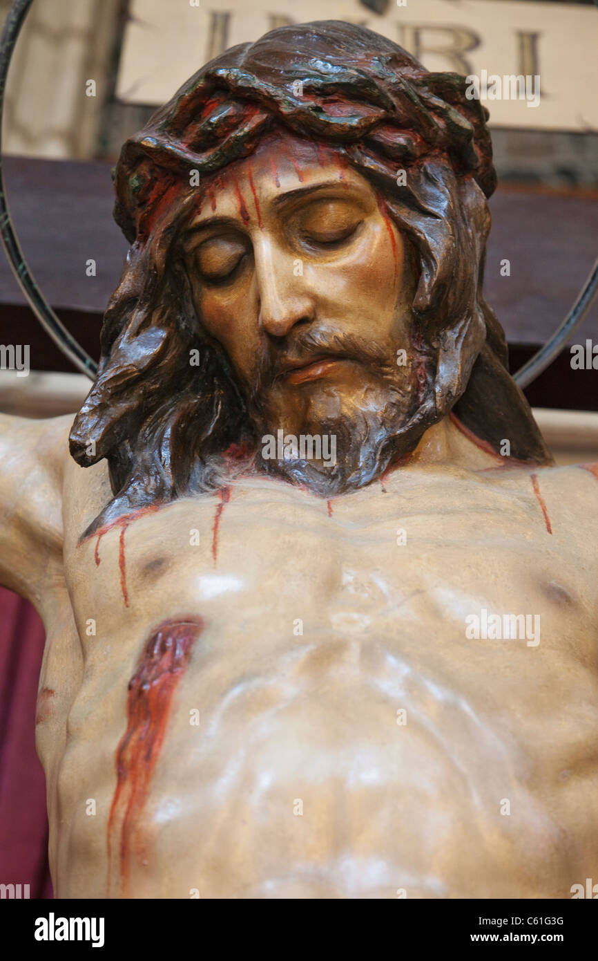 Spagna, Barcelona, Barcelona Cathedral, i chiostri, Gesù Cristo sulla croce Foto Stock