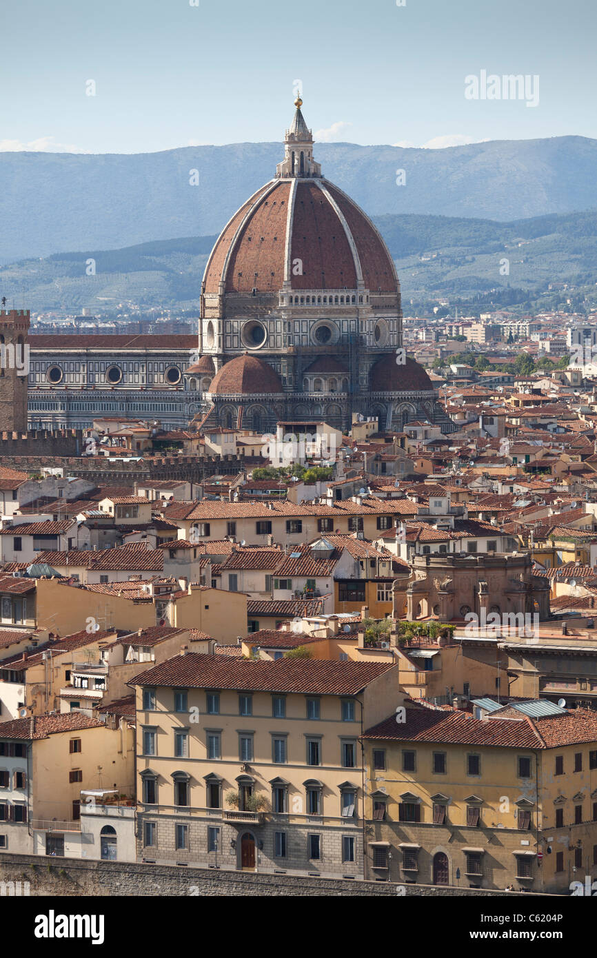 Vista di Firenze, Italia, il Duomo tardo pomeriggio di sole, da Piazzale Michelangelo. Foto Stock