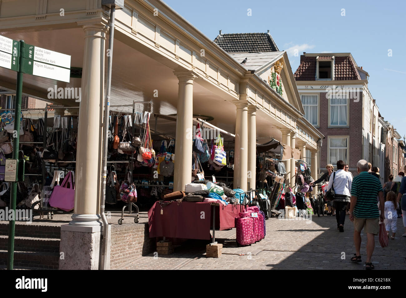 Il mercato vecchio Leiden Nederland Paesi Bassi Olanda Foto Stock