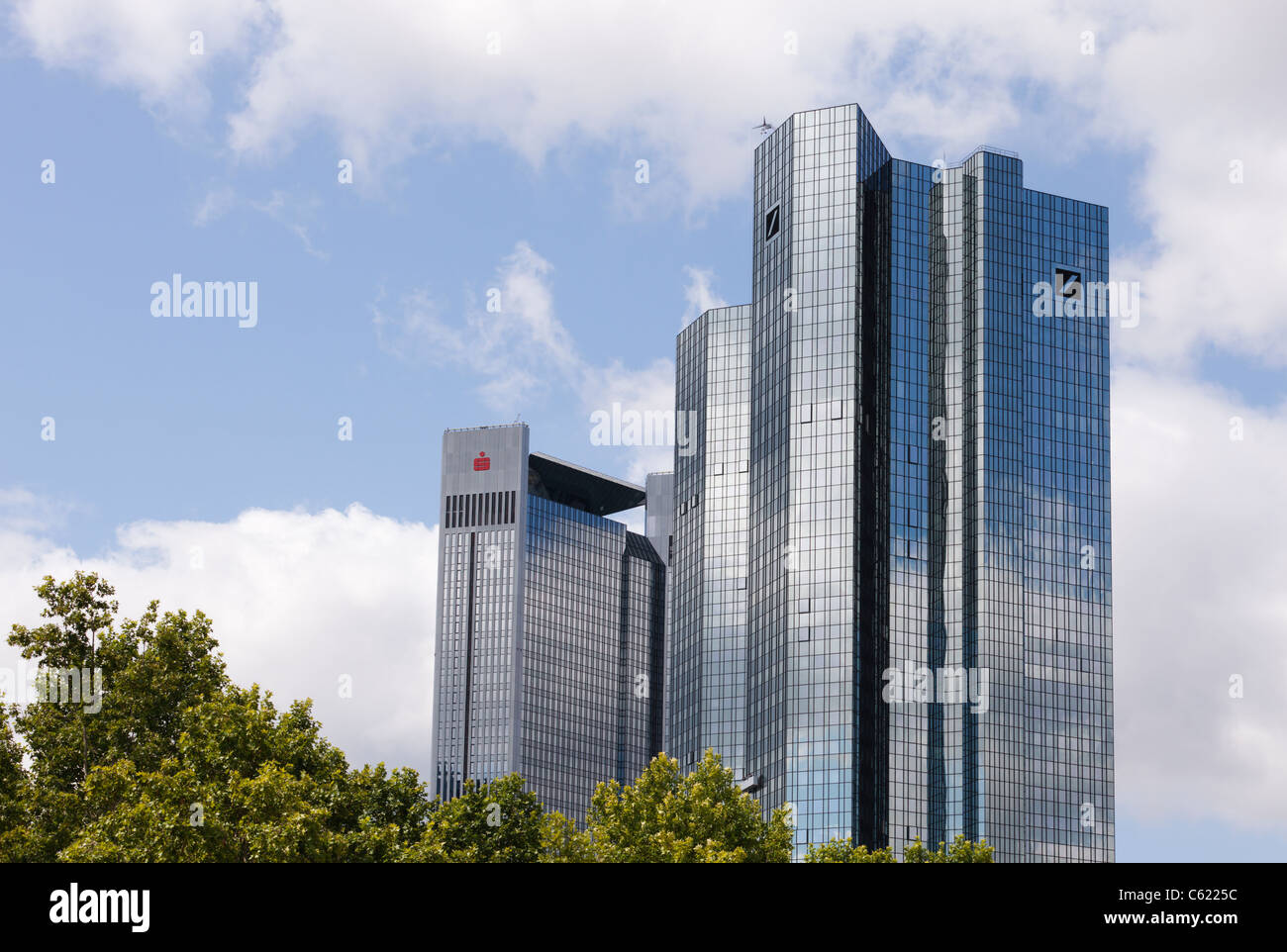 Grattacielo edifici per uffici a Francoforte in Germania. Foto Stock