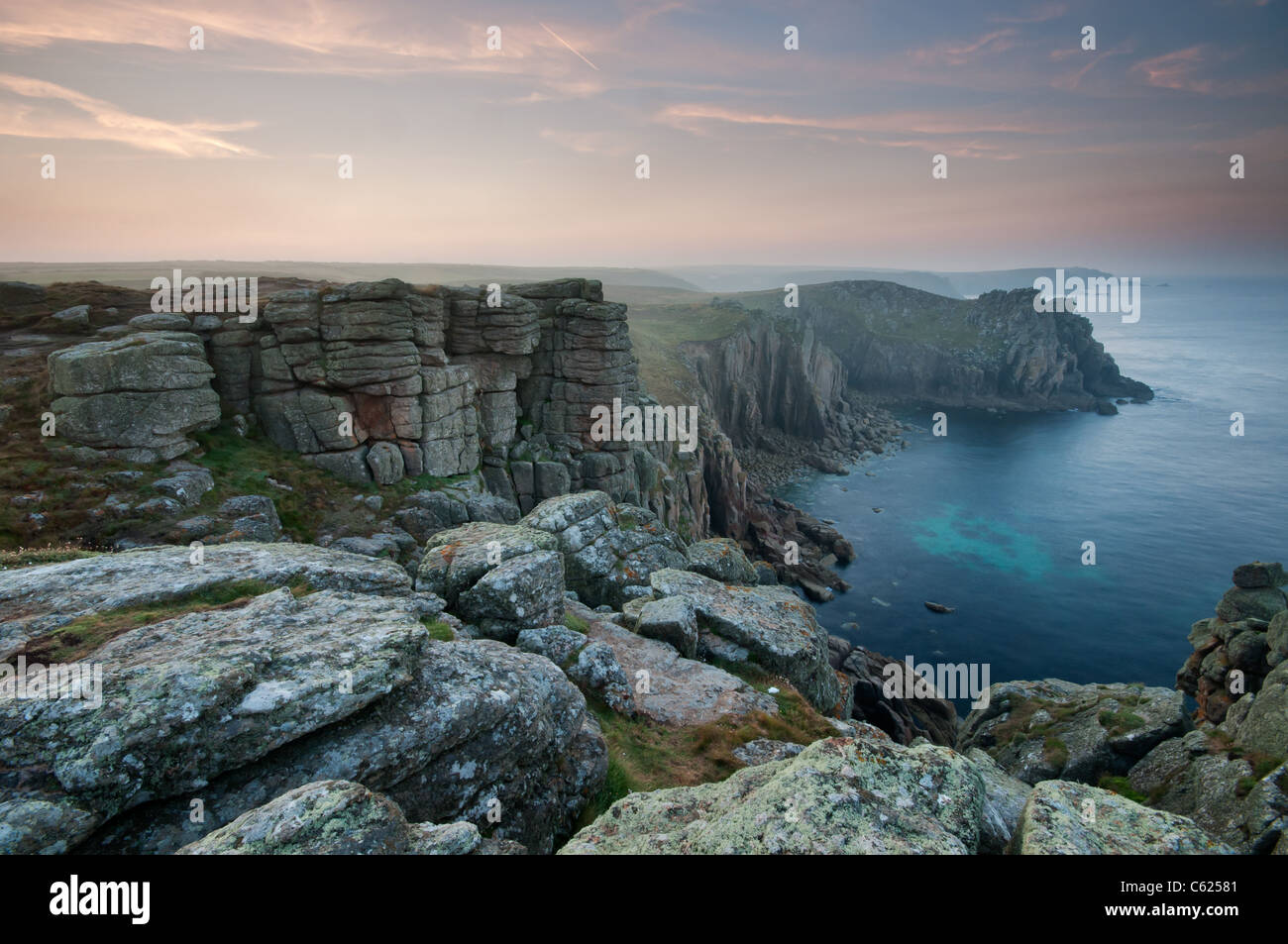 Foschia mattutina sunrise Lands End Foto Stock