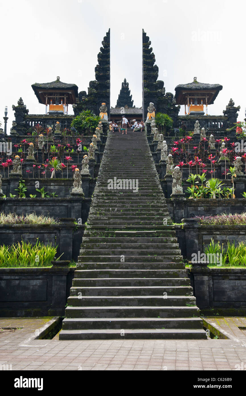 Ingresso principale del Tempio madre di Besakih Bali Foto Stock