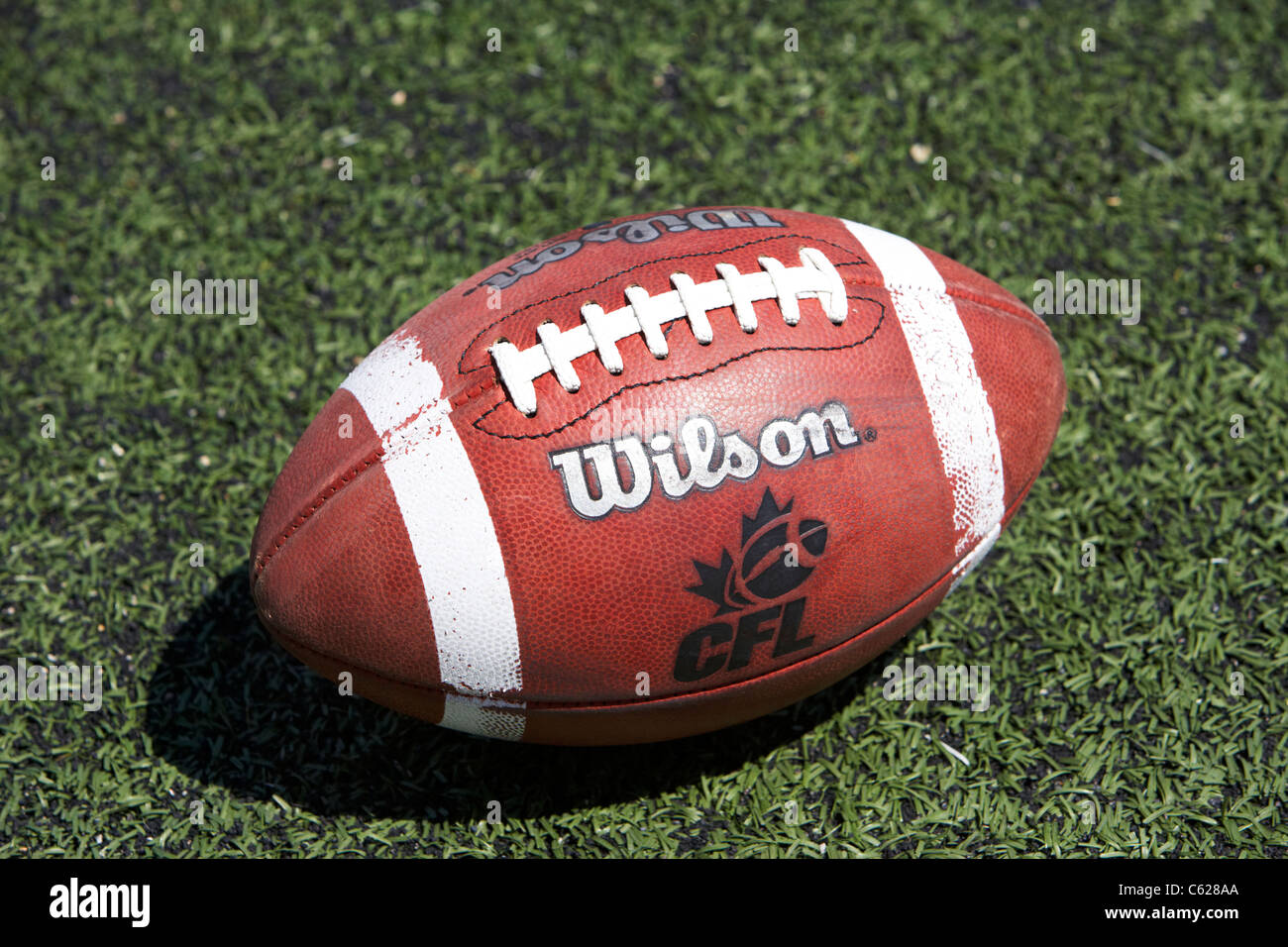 Wilson cfl calcio canadese sul tappeto erboso artificiale regina canada Foto Stock