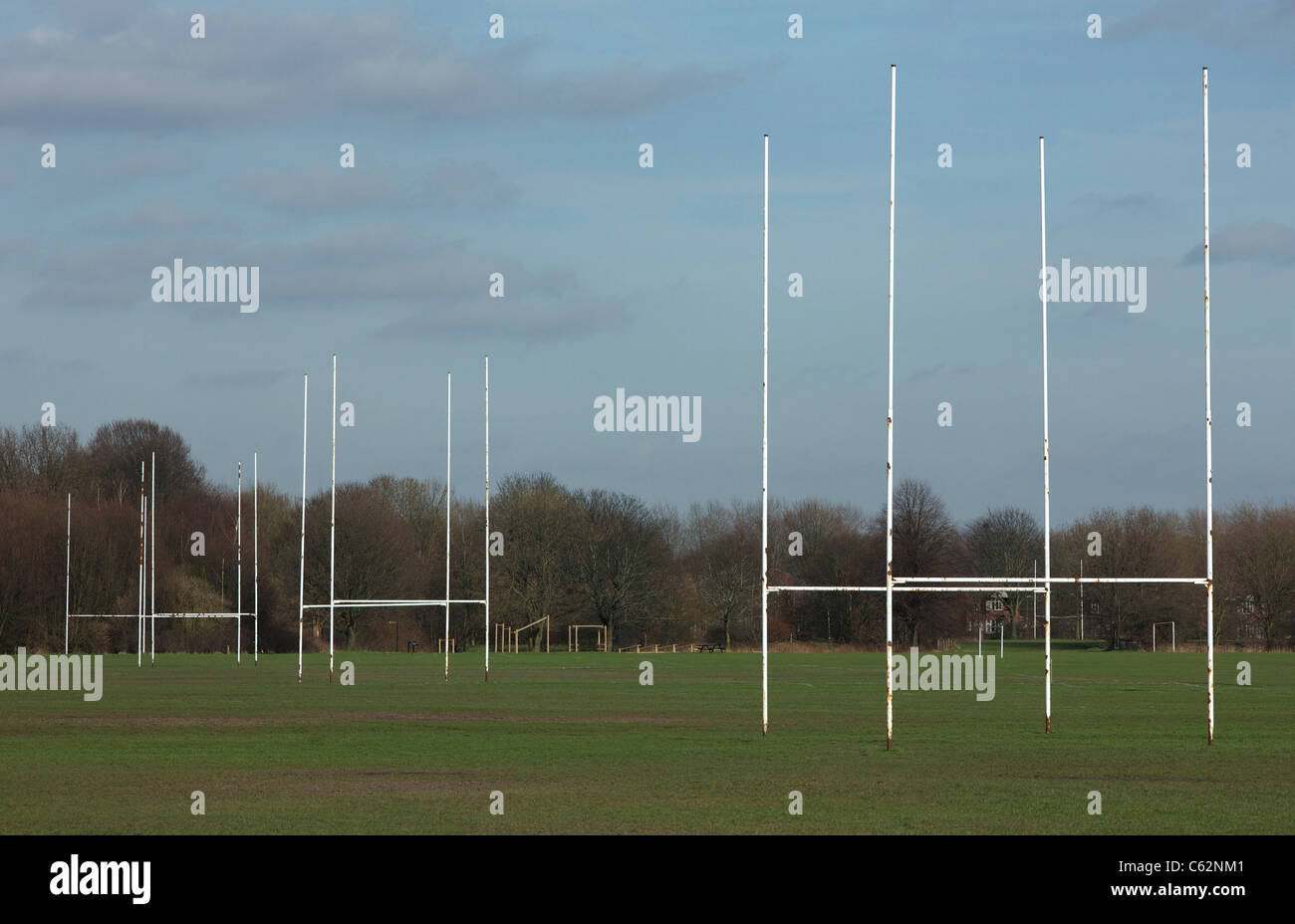 Rugby posti sulle falde adiacenti Foto Stock