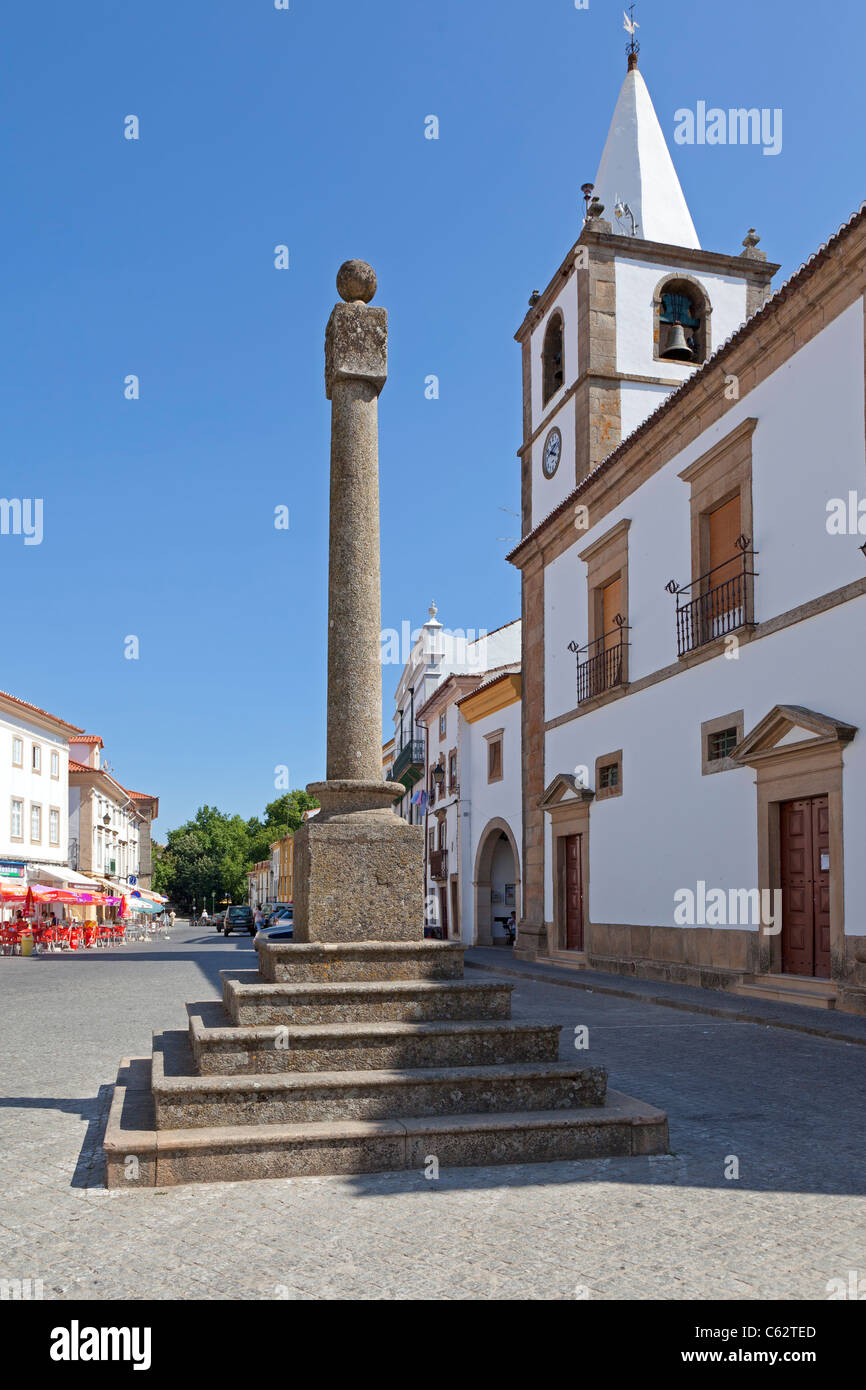 Gogna del Castelo de Vide. Il luogo in cui il pubblico la giustizia è stato eseguito. Distretto di Portalegre, Alto Alentejo, Portogallo. Foto Stock