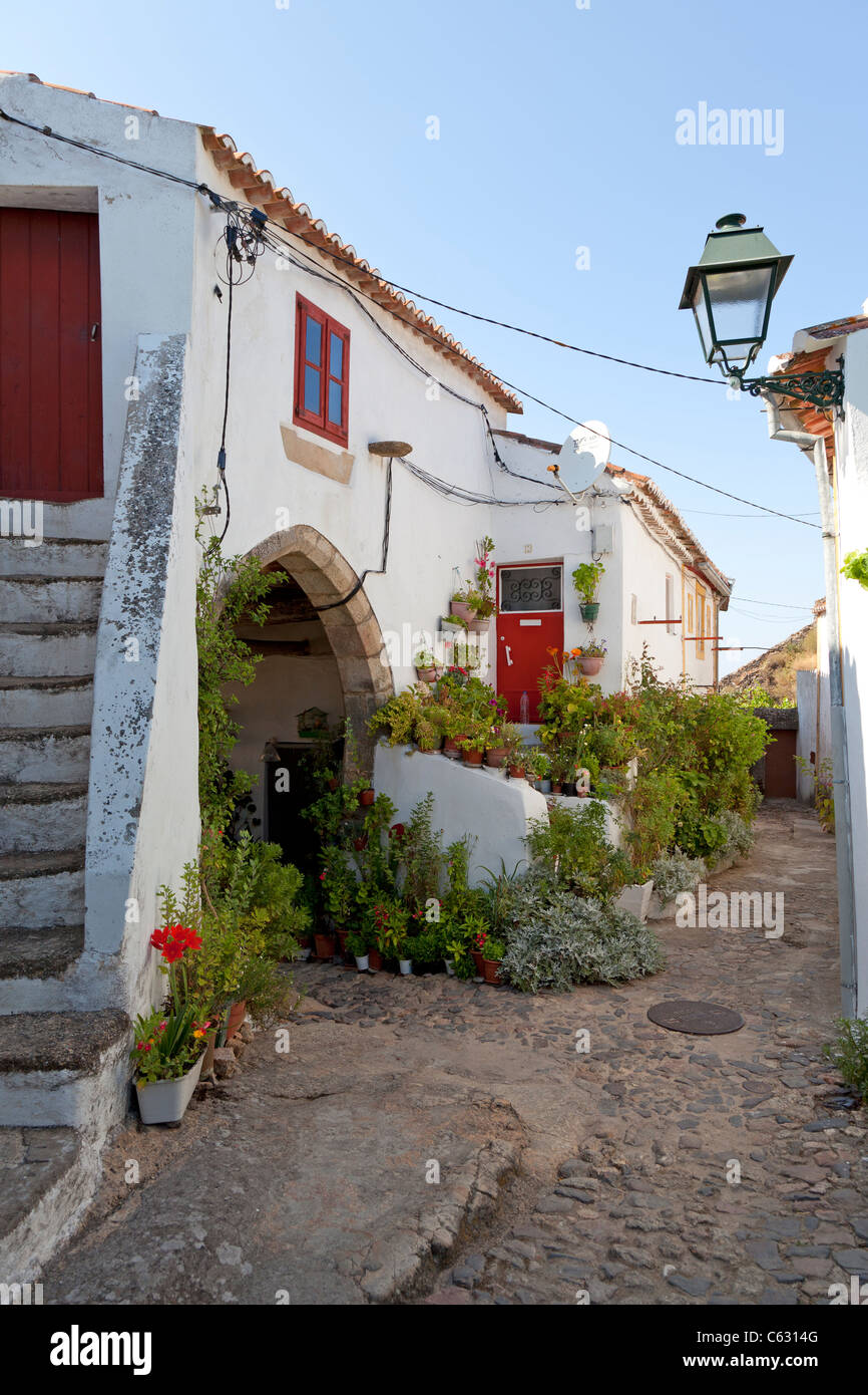 Xv secolo civica medioevale (Antigos Paços do Concelho) nel borgo medievale di Castelo de Vide, Alto Alentejo, Portogallo. Foto Stock