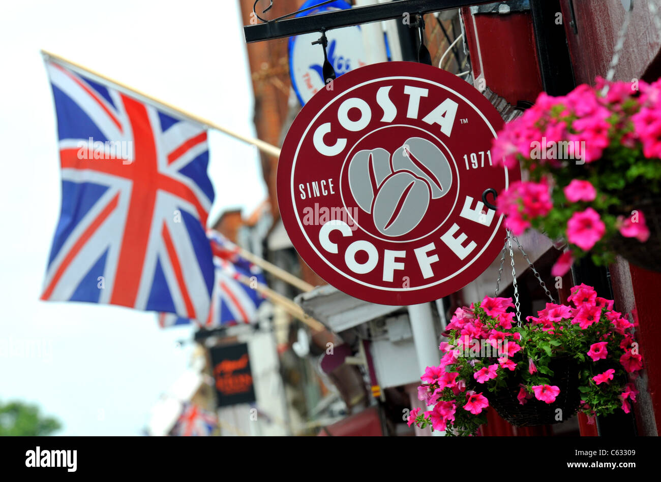 Costa Coffee, Eton, Windsor, Berkshire, Inghilterra, Regno Unito Foto Stock