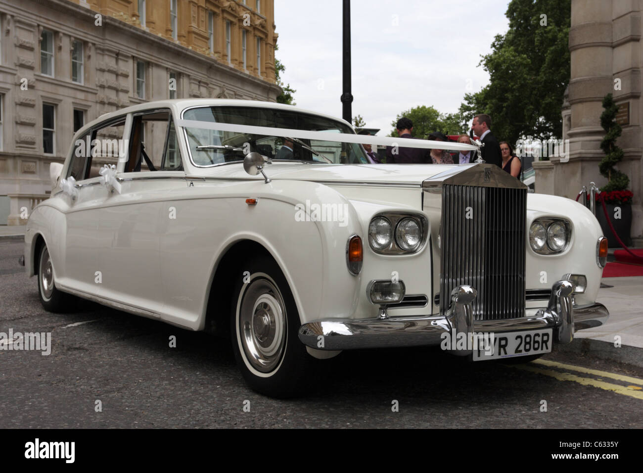 Rolls Royce phantom v1 landualette visto in the whitehall area di Londra questo raro esempio di un veicolo è un caduto di nuovo il tetto. Foto Stock
