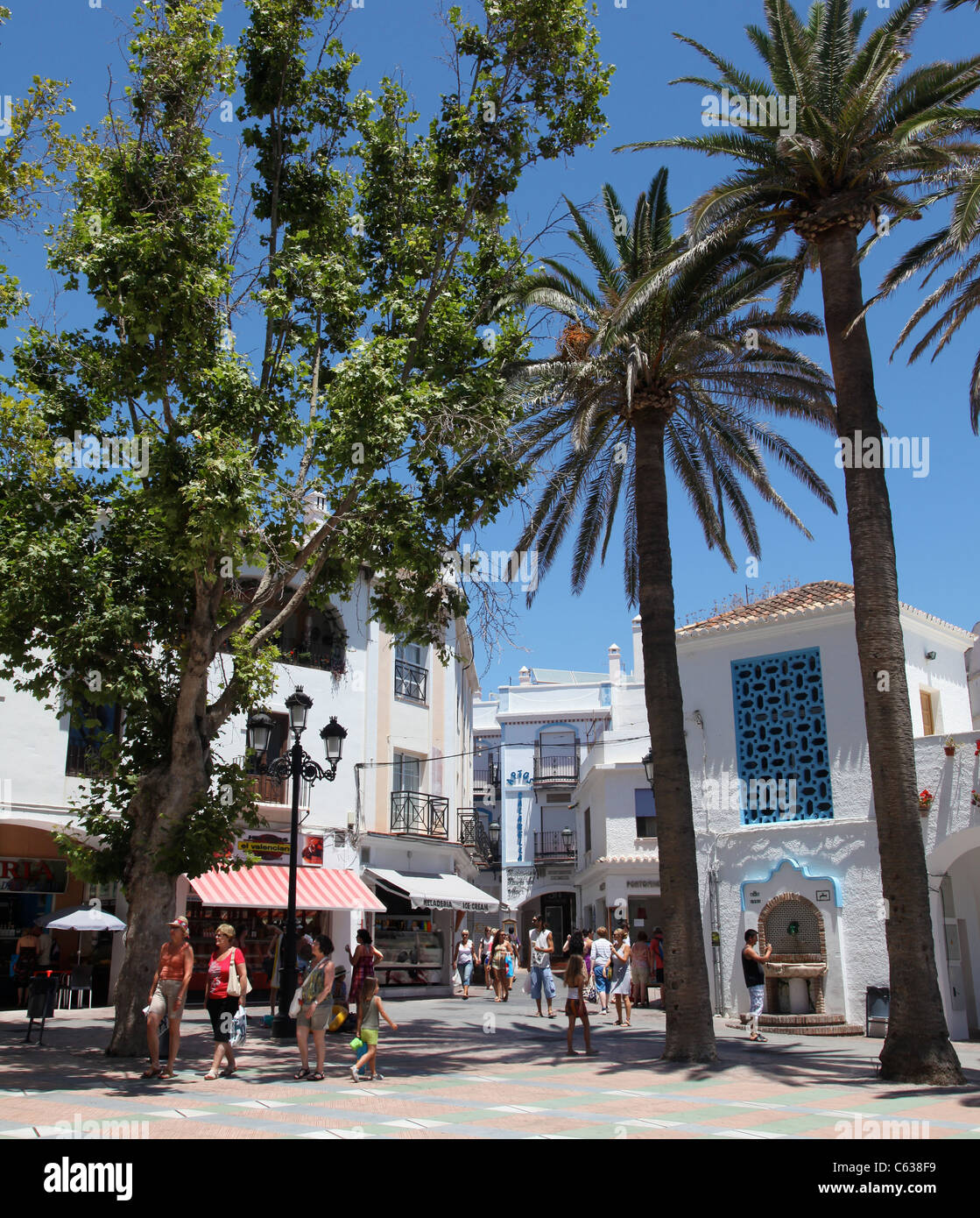 Il centro della città di Nerja . Spagna Foto Stock