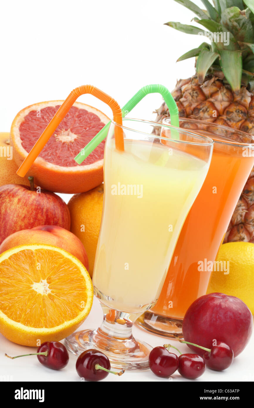 Vista dettagliata del succo di frutta con frutta Foto Stock