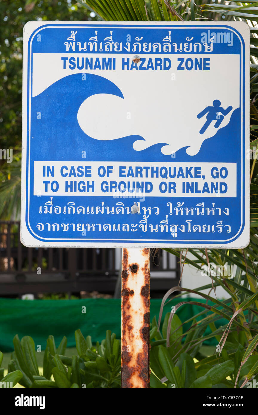 Tsunami Warning sign in Thailandia Foto Stock