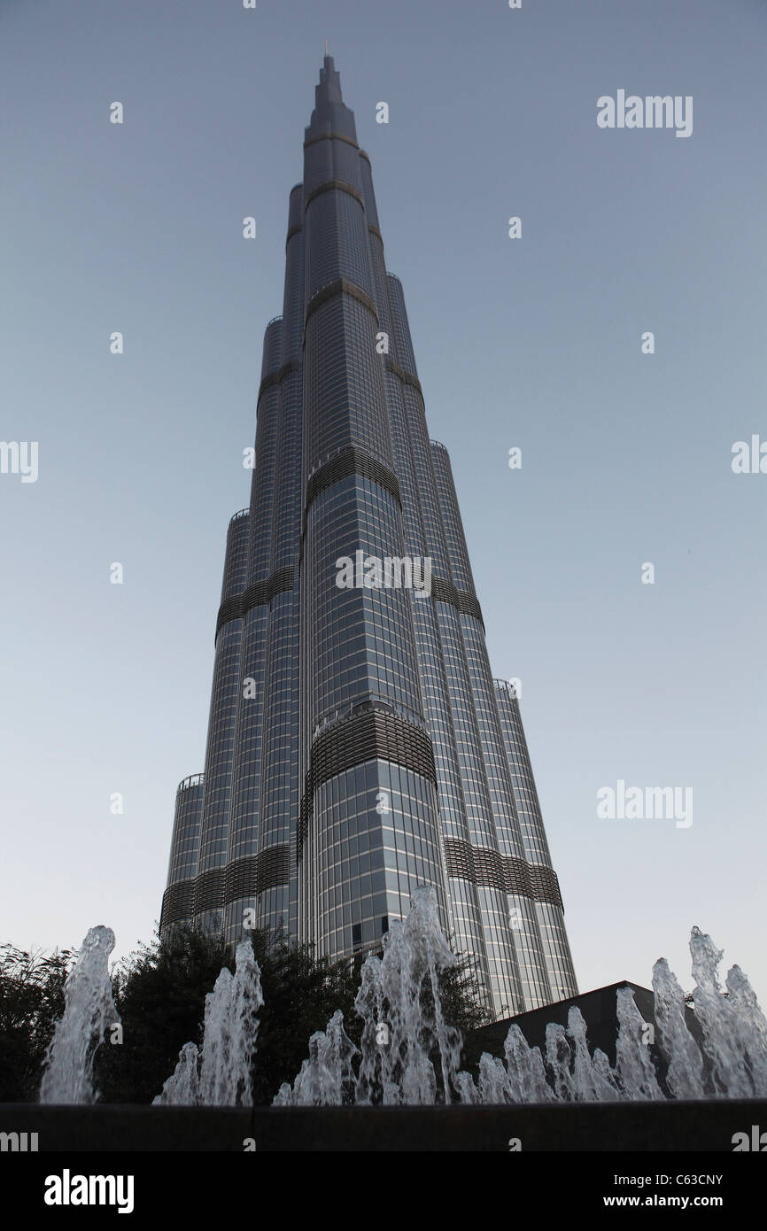 Il Burj Khalifa è l'edificio più alto del mondo, Dubai U.A.E. Foto Stock