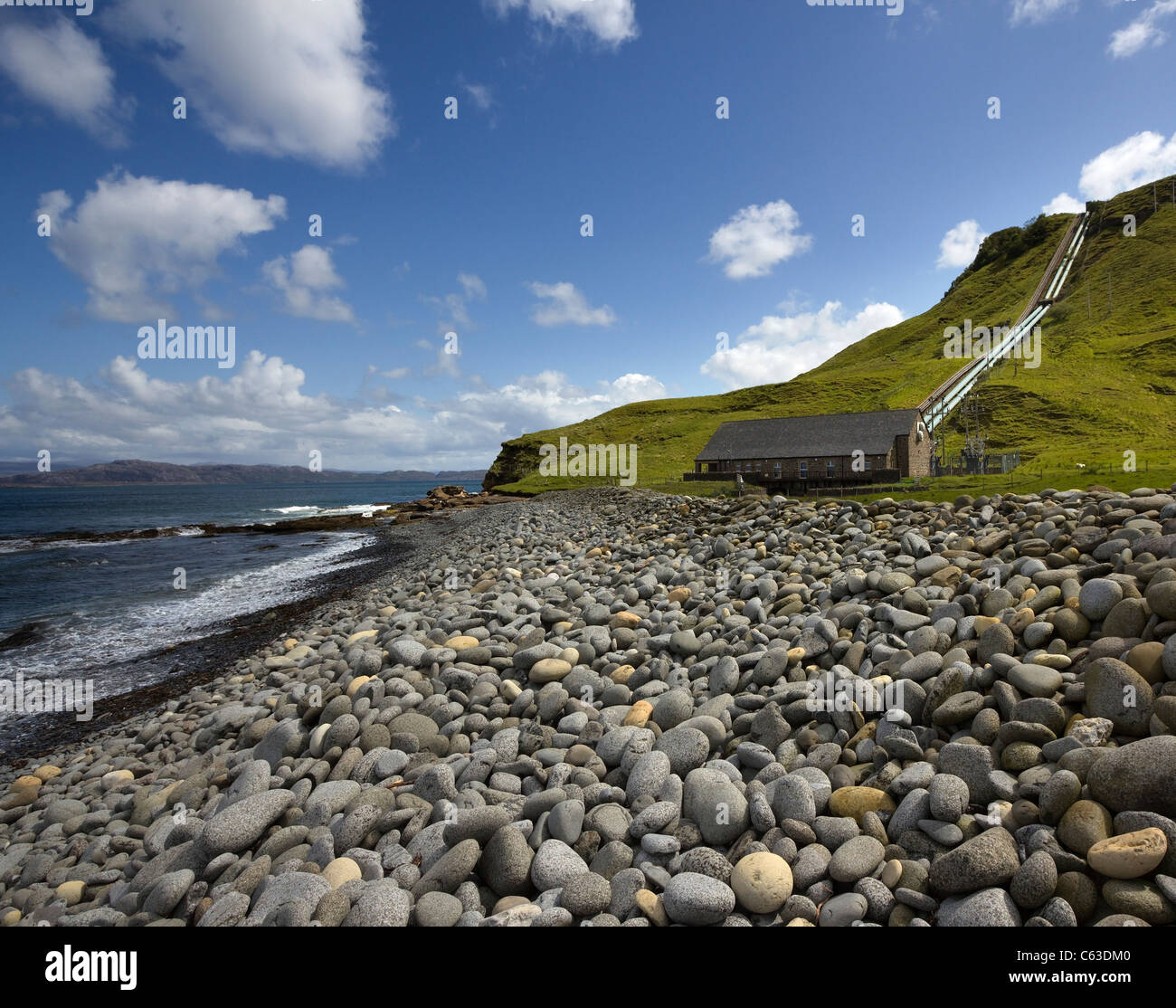 Scottish centrale idroelettrica in Bearreraig Bay, Isola di Skye, Scotland, Regno Unito Foto Stock