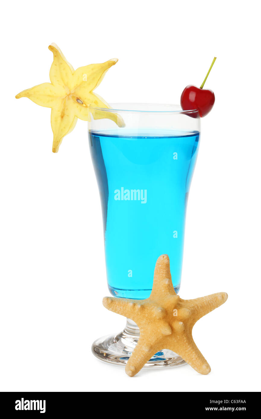 Cocktail blu isolato su sfondo bianco. Foto Stock