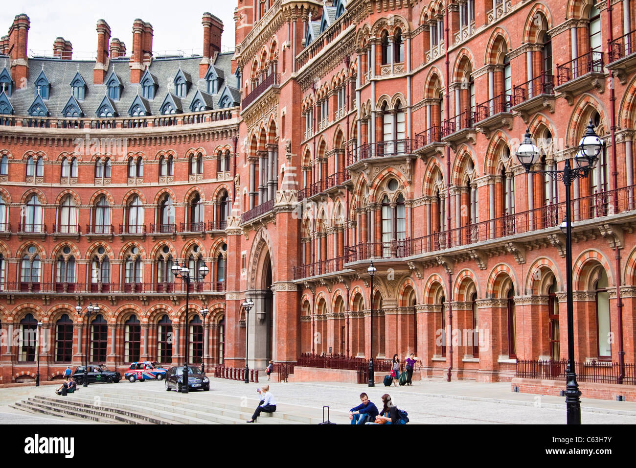 St.Pancras Station parte anteriore Foto Stock